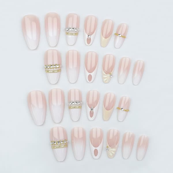 Fransk Gradient Press On Manicure Negle til Hverdagslook og Rejseplaner