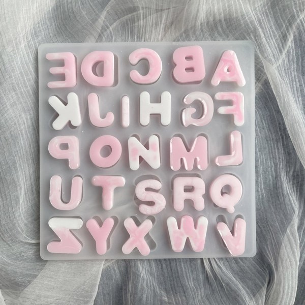 Gör-det-själv engelska Medium Letter Nyckelring Silikon Form Gör-det-själv Nyckelring Hänge Smycken Crafting Mould för väska dekoration