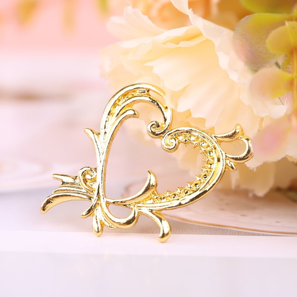 4 st guldfärg metall ihålig spets Fjäril kärleksram Berlocker Hängen för örhängen dinglar smyckenstillbehör