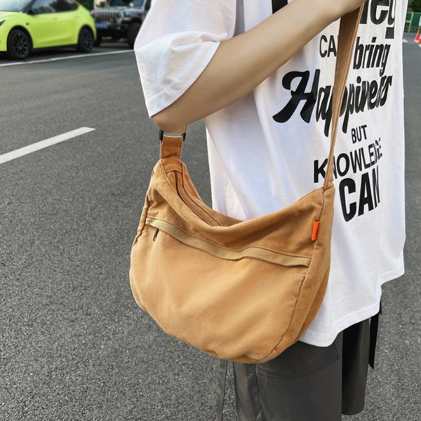 Kvinnor Canvas Axelväska Unisex Casual Crossbody-väska koreansk stil Messenger-väska Studentväska Stor kapacitet Shoppingväska Brown