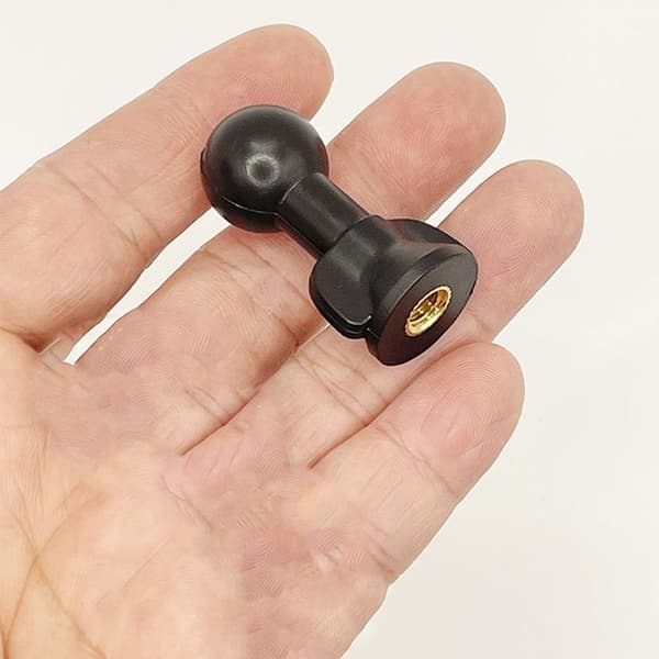 Lett å bære 17 mm kulehode til 1/4 tommers mutteradapter i plast for direktesending