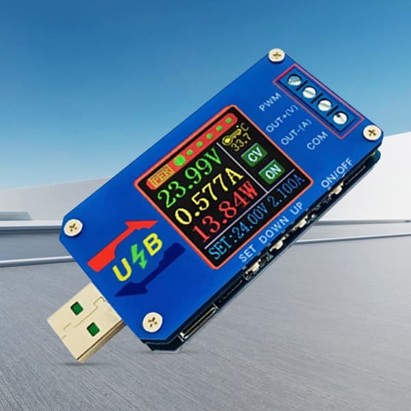 Justerbar USB Spændingsregulator 5V til 12V Realtids Strømovervågning