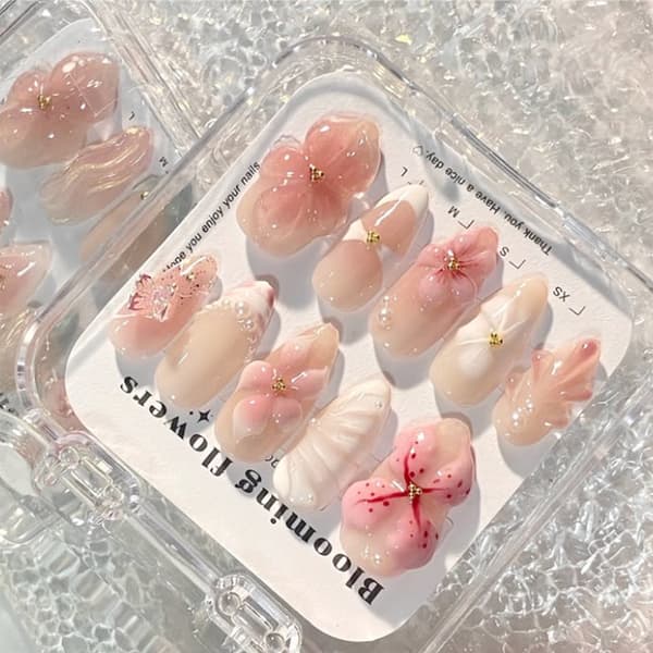 Sommerfugl Press On Negle Fransk Tip Stil Med Blank Pink Base MultiStørrelse