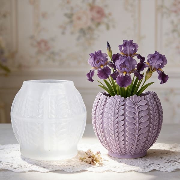 Enkel å avforme lavendel silikon blomsterpotteform for å lage beholder til harpikslys