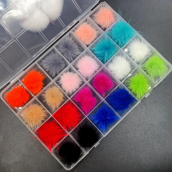 Avtagbar Nagelkonst Fluffig Pom Pom-boll Borttagbar 3D Nagel Plysch Faux Pälsboll med Magnetisk Bas Pompon-boll för Nageldesign