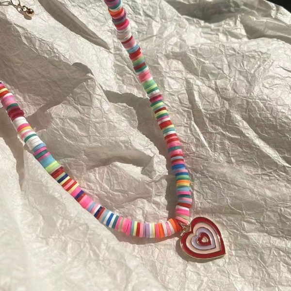 Bohemiskt pärlhalsband Godisfärgat Loves Heart Sweet and Cool Kort Halsband Sommarmjukt Keramikhalsband Smycken