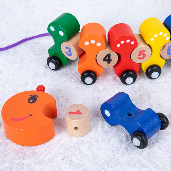 Trädrag längs Caterpillar-formade tåg Intelligens Pedagogiska leksaker för barn Montessori finmotorik