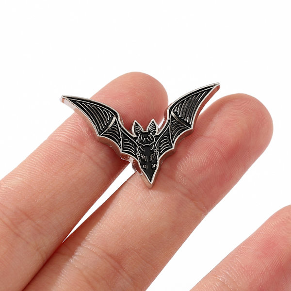 Fladdermus Emalj Pin Alternativ Goth Mode Witchy Style Halloween Gåva Spöklik Lapel Brosch Smycken Tillbehör Punk Badge Pin