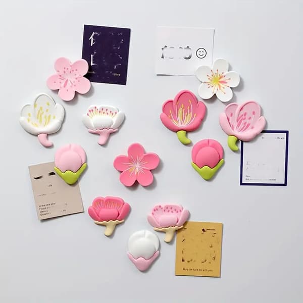 24 stk. blomster-tegnestifter til opslagstavle, dekorative tegnestifter