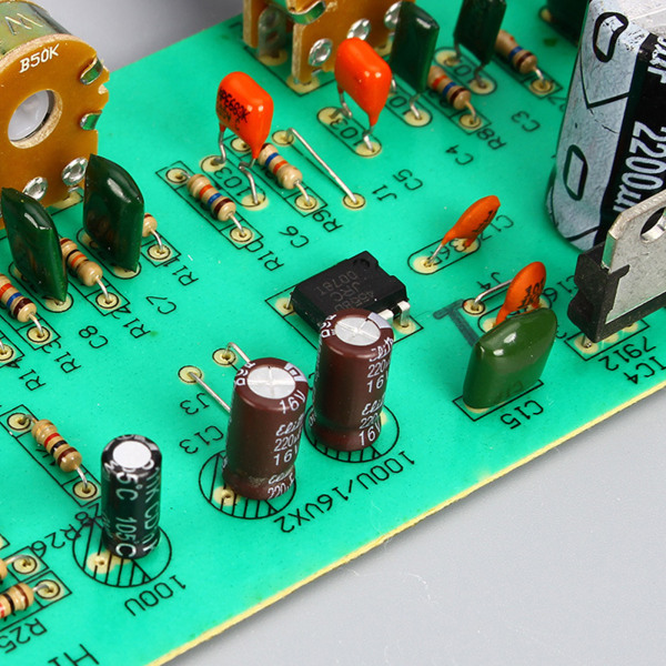 BY-08 HiFi Audio Förförstärkarkort Bas Mid Treble Balance Volym Justerbart Audio Preamp Board med tonkontroll