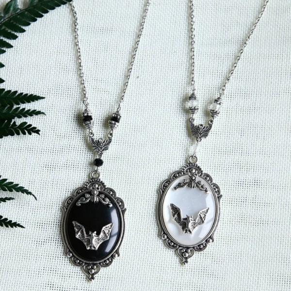 Bat Smycken Set Gothic för vampyr Fladdermus Ringar för män och kvinnor Silver Bat Örhänge Halloween Diamant Halsband Smycken Gif null - A necklace