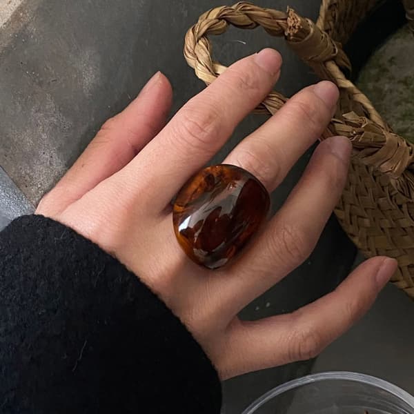Chic Kaffe Tone Resin Ring Tilbehør Ideel til Modebevidste Kvinder