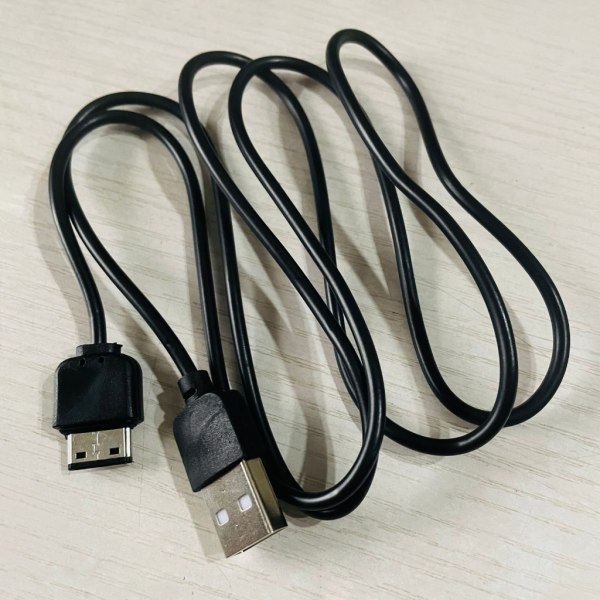 Telefon USB -laddarkabel för B320 B510 B2100 Xplorer B2700 B5702 B5722 D880 Duos D980 E1070 E1100 E1110 E1120 G600 G608