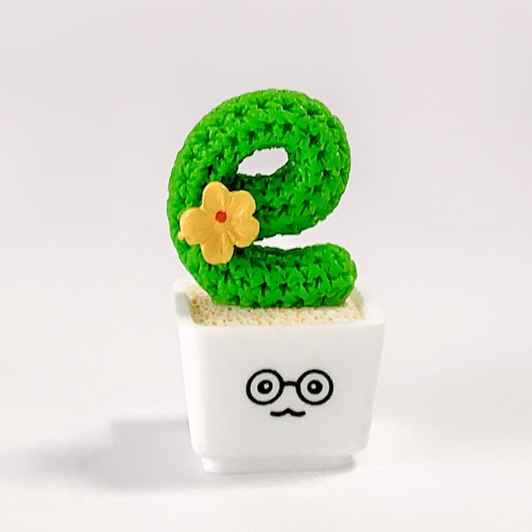 4st för kreativ simulering Love Cactus Shape Statyer Plantera Bonsai Figur i kruk S