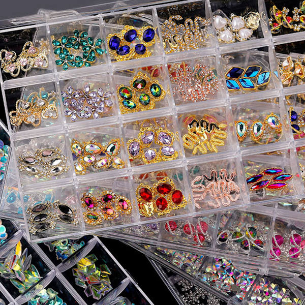 24 Grids Nail Rhinestones, Nagelstenar Nageldiamanter, Nail art Nagelkristaller, Blommor Nagelberlocker för Nail art E