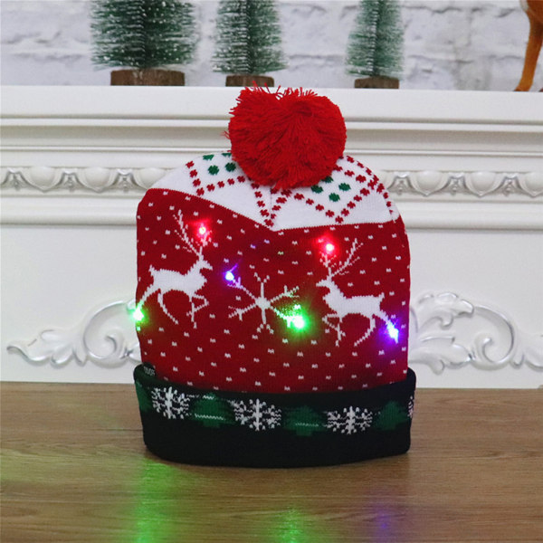 LED Christmas Hat Light Up Stickad Färgglada Ljus Älg Ugly Hat Beanie Cap Dekor