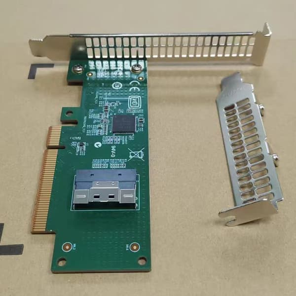 PCIe4.0 X8 til SFF-8654 X8 desktop Computer Udvidelseskort til NVME Adapter