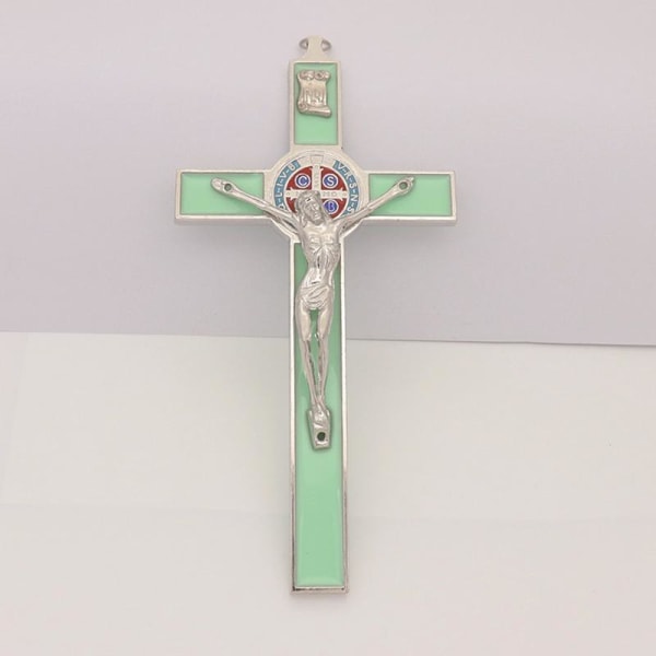 Metall som lyser i mörkret för korsfiguren Jesus Crucified Christian Catholic Luminous