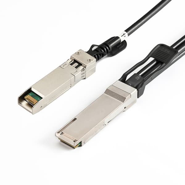 Forbedret stabilitet til 4xSFP+ Direct Attach kobbernetværkskabel