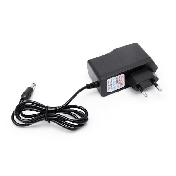 3 Voltin 1A Virtalähde AC - DC 2.1mm X 5.5mm Pistoke 3V 1 Amp Virta Su