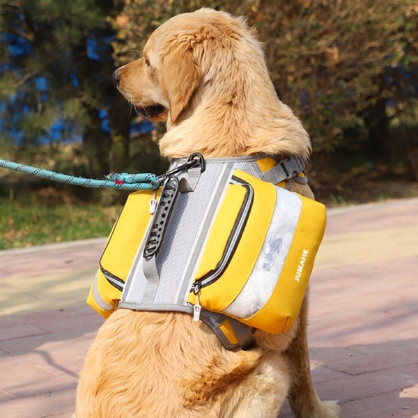 Själv ryggsäck för hund Utomhusträning Husdjursvandring Camping Vandring Essential Multifunktionell hundsadelväska Yellow