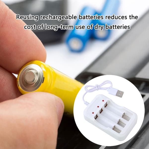 Letvægts 3-slots batteriopladeradapterbase til AA 3A genopladelige celler