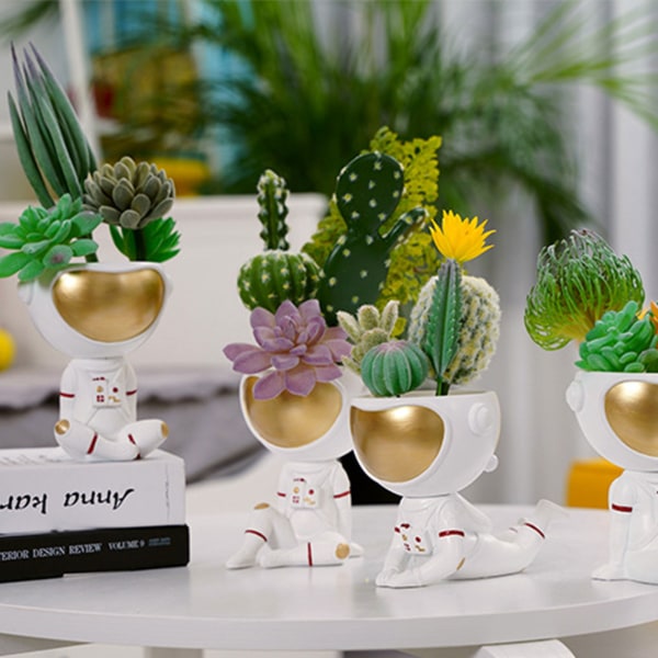 Mini blomkruka för kreativ astronaut suckulenta växtkrukor Miniatyrharts Figu Gold Sit