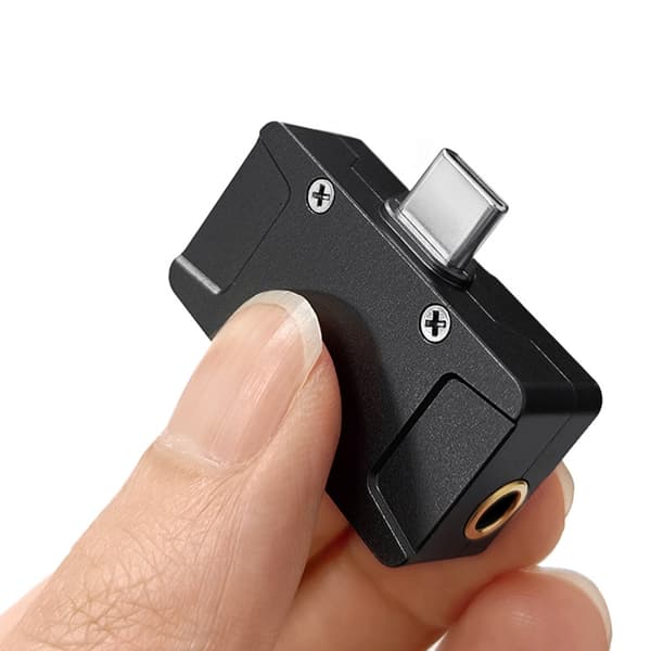 Dobbeltkanal 3,5 mm 4,4 mm HiFi-adapter sikrer rig detaljeret lyd