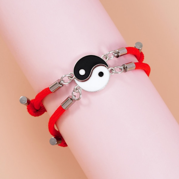 2 st Tai för Chi Yin Yang Par Armband Legering Hänge Justerbara Svarta Kedje Armband Matchande Lover Armband Set Black red