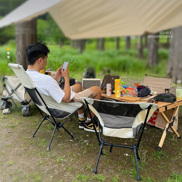 Bärbar campingstol Fällbar utomhus gräsmattastol Liten ryggstöd Fiskestol för utomhussittning, BBQ, fiske, picknick White L