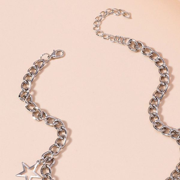 Europeiska och amerikanska smycken Punk Trend ihålig femuddig stjärna rund cirkel halsband kvinnlig nyckelbenskedja Kedja smycken