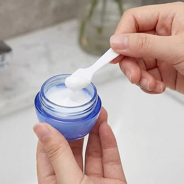 Påfyllningsbara plastflaskor 14 delar kit för schampo, balsam och krämer