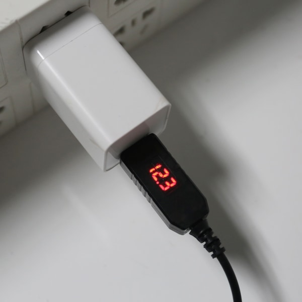 Universal USB 5V To för DC 12V 5,5x2,1mm Step Up-kabel Power Boost Line Med LED-skärm för router LED Strip 12V-enhet