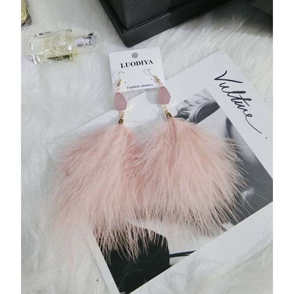 Trendiga Rosa Färg Pins Örhänge Kvinnor Minimalistisk Naturlig Fjäder Tofs Örhängen Stud Kvinnliga Par Smycken Presenter