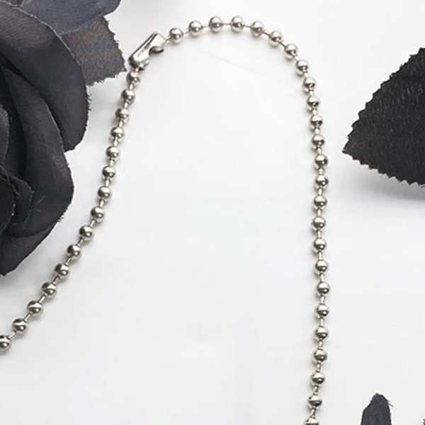 Gotisk Antik Silverfärg Tandhänge Halsband Hollow Heart Choker Halsband för tjejer Kvinnor Pärlkedja Smycken Present
