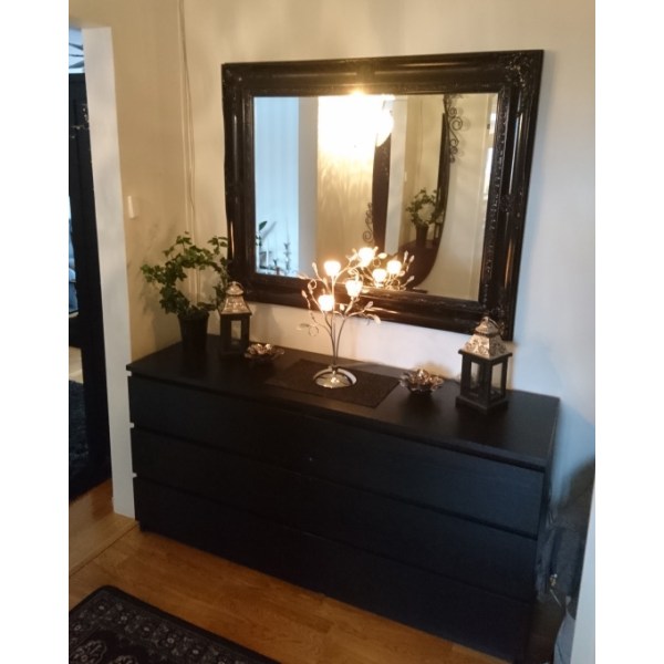 Spegel i svart, yttermått 68x78 cm Svart