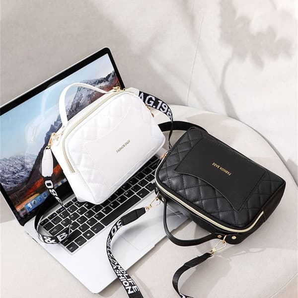 Axelremsväskor Messenger Bag SVART black