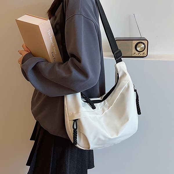 Sling Axelväskor Messenger Väska SVART black