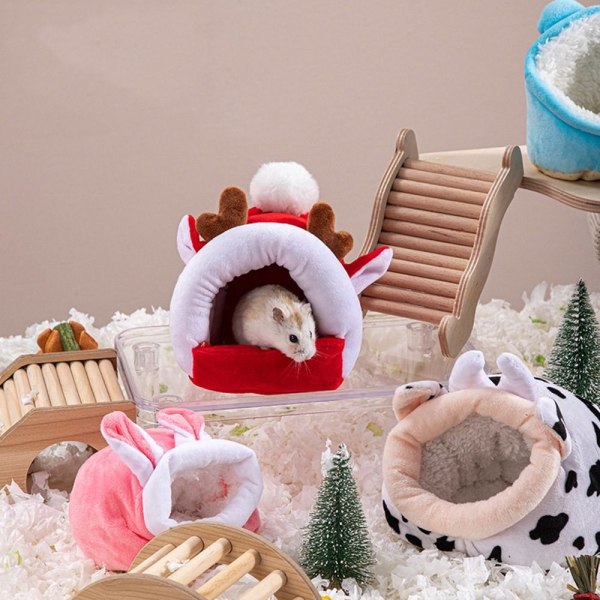 Hamstered Winter Plushy Nest I I I