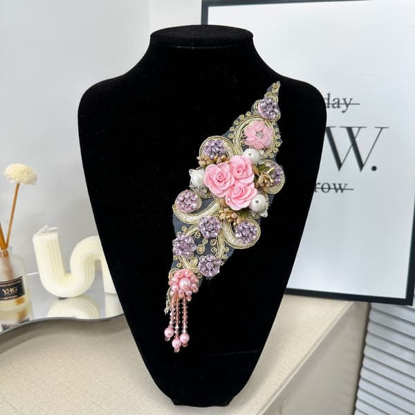 Farverig broderet stofpatch blomsterstofmærkat 8 8 8