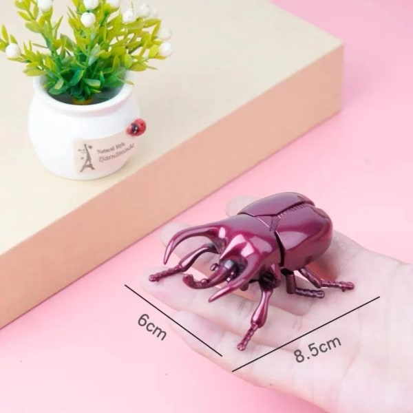 Wind-Up Beetle Creative Prankster Animert insekt GULL gold