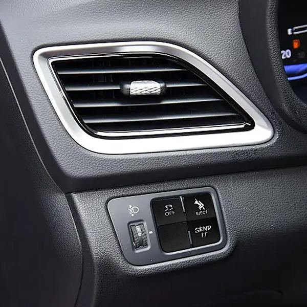 4 kpl Autotarratarrat Auton kytkinpainikkeen tarra uutuusauto