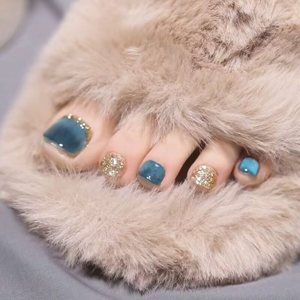 24 kpl Tekokynnet Varpaankynnet Vinkit 5 5 5