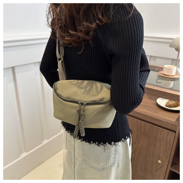 Axelremsväska Messenger Bag VIT white