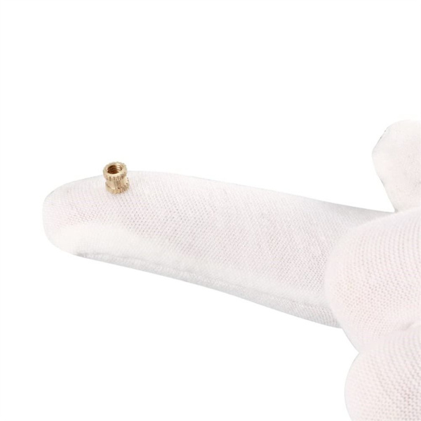 100 stk riflede innsatsmuttere Gjengede innsatser M4X10MMX6MM M4x10mmx6mm