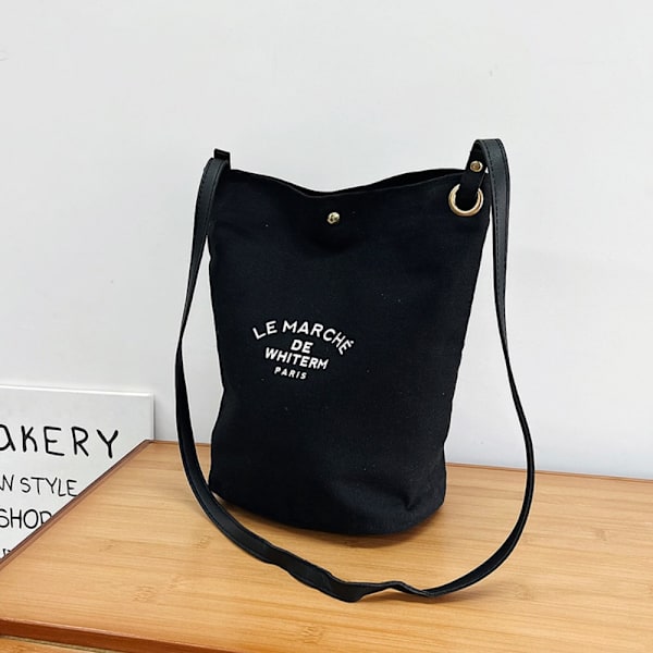 Olkalaukku Bucket Bag MUSTA black