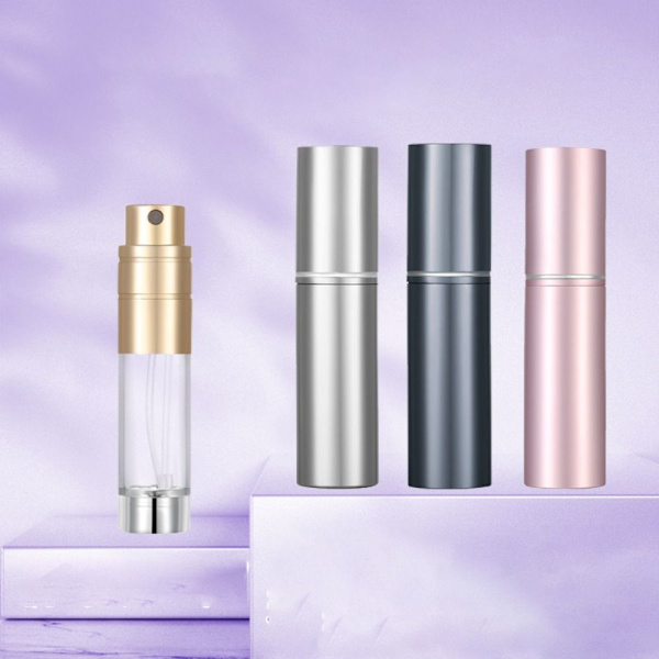 5 ml hajuvesisuihkepullo, nestesäiliö MUSTA black