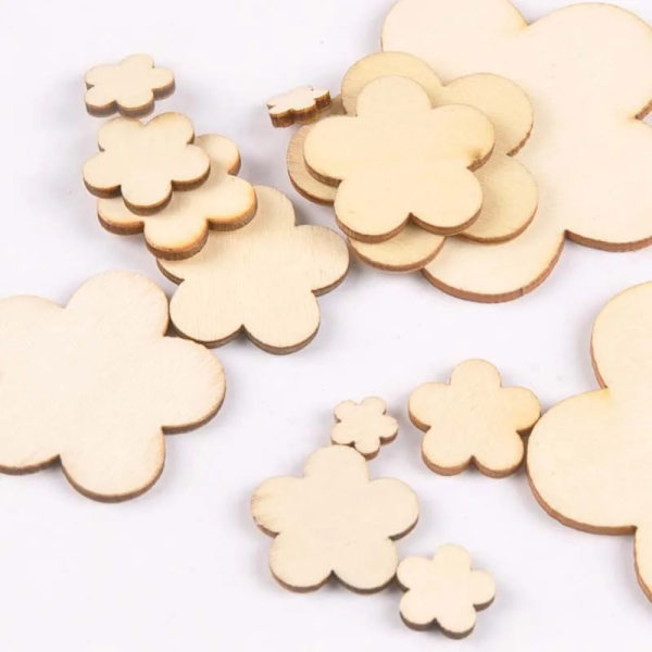 50/100 stk. blandede træskiver træ charms vedhæng 03-100 stk. 03-100pcs