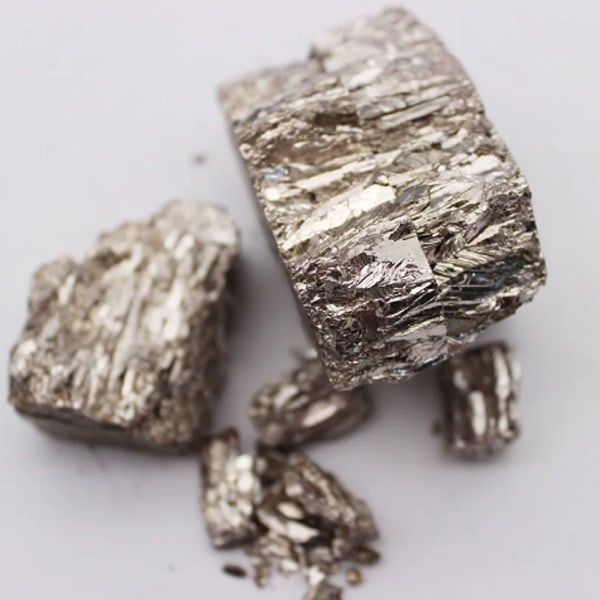 Vismuttiharkkopala 100G Vismuttimetalli 99,99 % puhdasta kristallia 100g