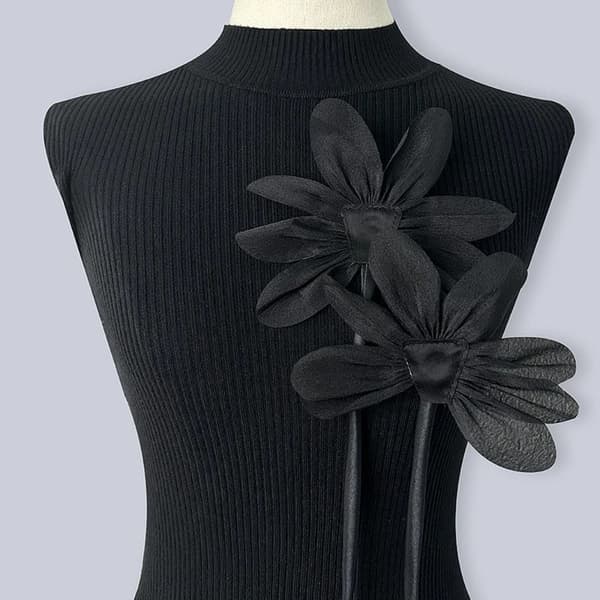 2 stk. kraveblomst blomsterbroche nåle SORT black